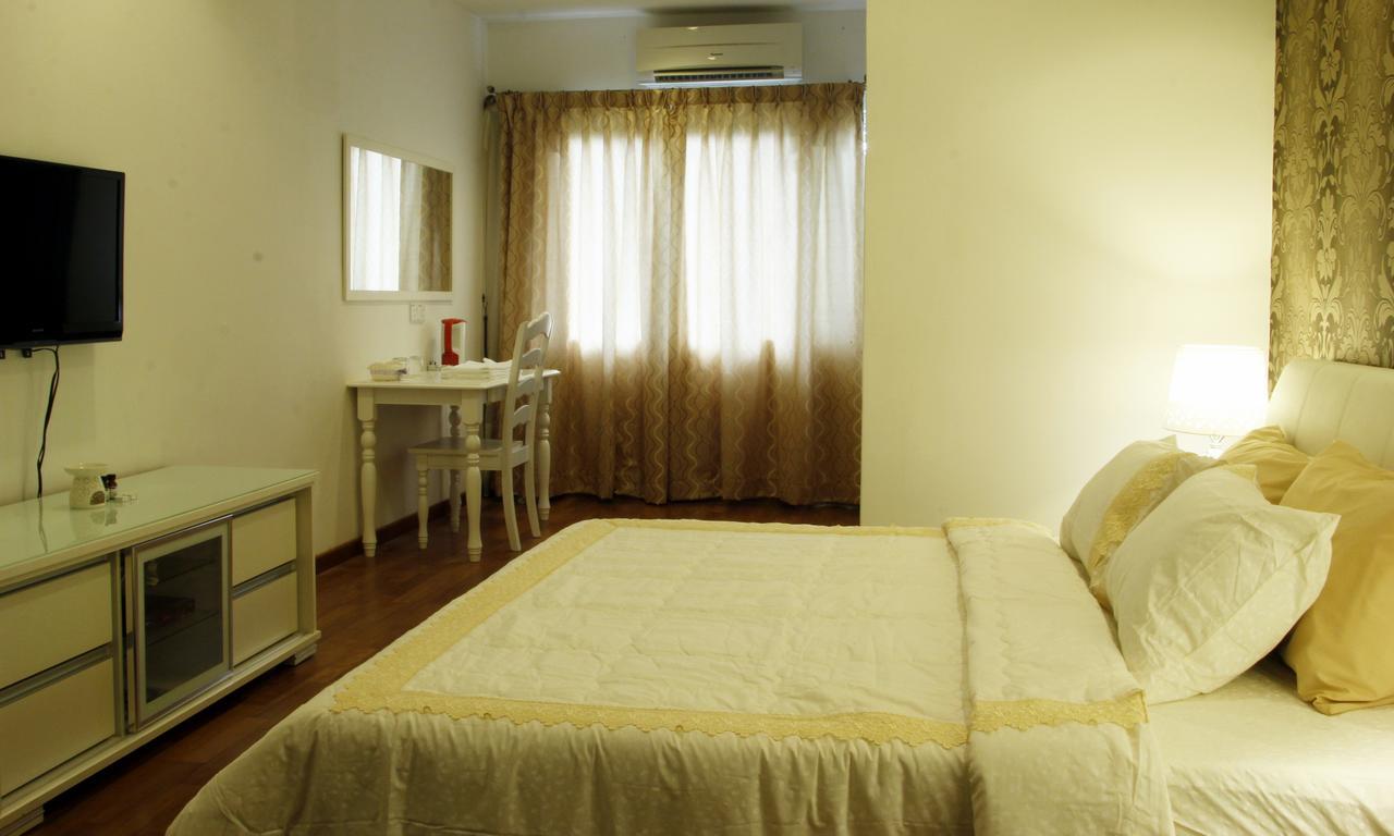 Gurney Luxe Inn George Town Exteriör bild